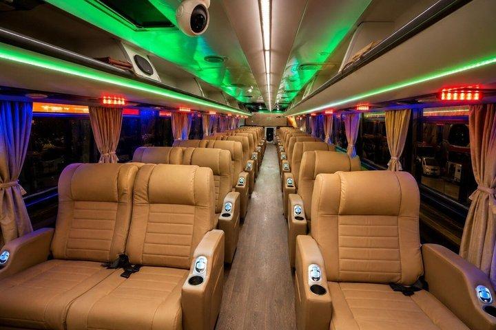 Premium Sofa Busticket von Pokhara nach Kathmandu
