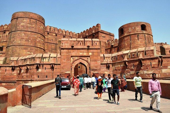 Excursion d'une journée au Taj Mahal au départ d'Hyderabad avec vols et déjeuner
