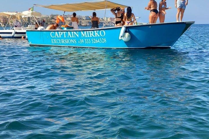 Excursion en bateau à Syracuse avec le capitaine Mirko Snorkeling et grottes