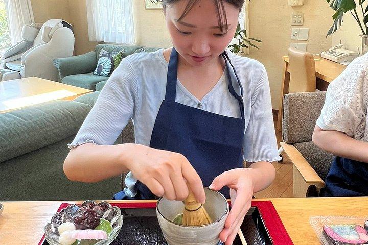 Private Sushi Making Class and Matcha Experience near Sapporo