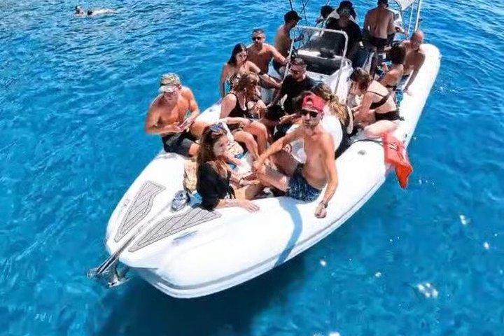 Himara Barco a cuevas escondidas y playa Explora con snorkel