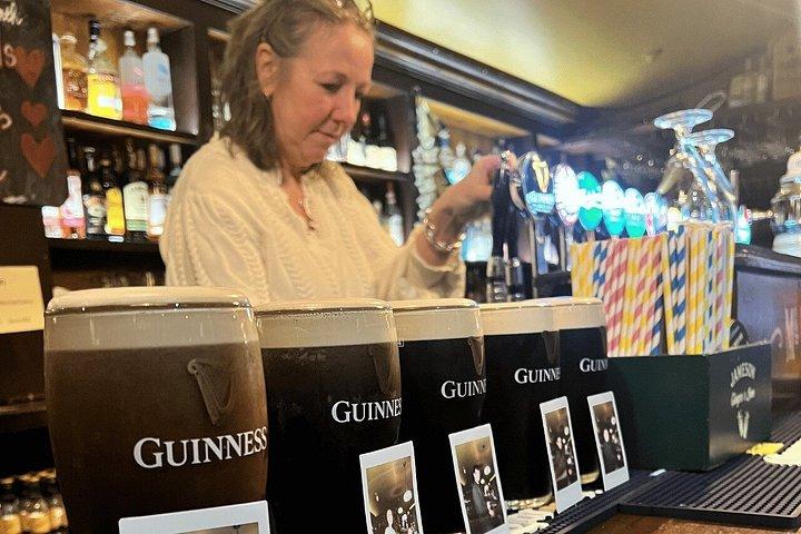 ゴールウェイ市内アイルランド文化、ウォーキング、飲食＆音楽ツアー