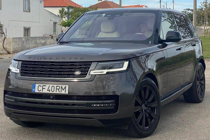 Book a private chauffeur in Lisbon - Luxury Car