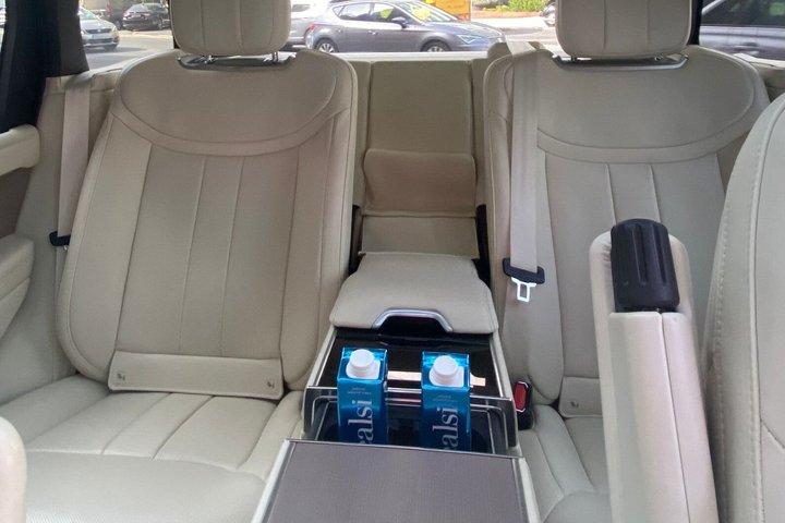 Book a private chauffeur in Lisbon - Luxury Car