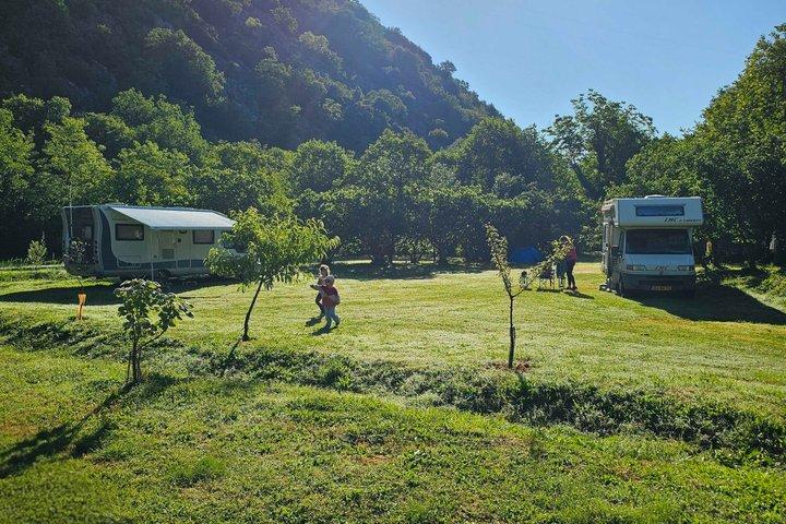 スカダル湖ボートツアー（スキッパー・ワイルドライフ・クルーズ）