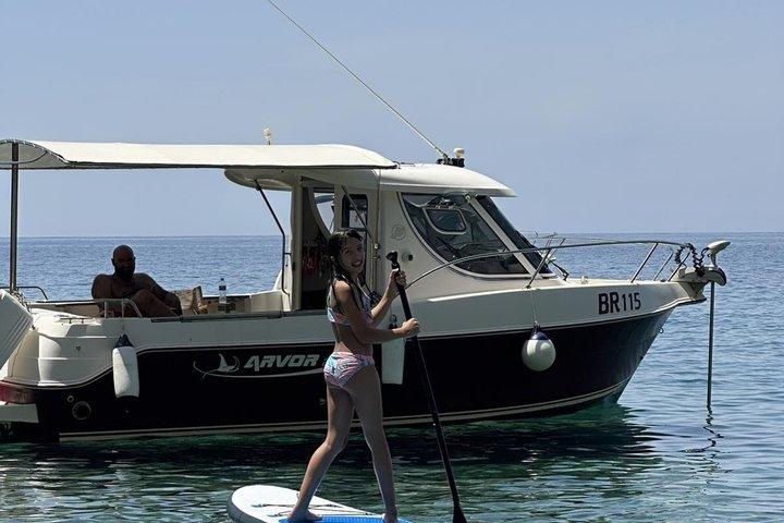 Bar privado de pesca y paseo en barco Montenegro