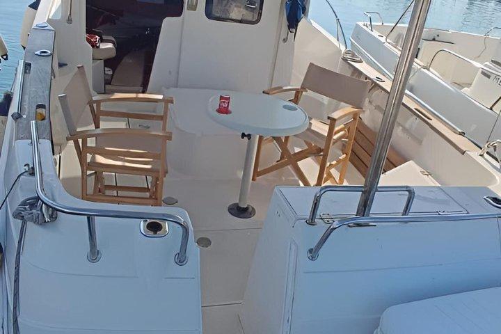 Bar privado de pesca y paseo en barco Montenegro