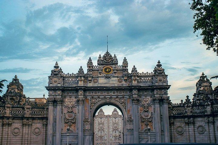 Istanbul Dolmabahce Palace and Harem Fast Track and Audio