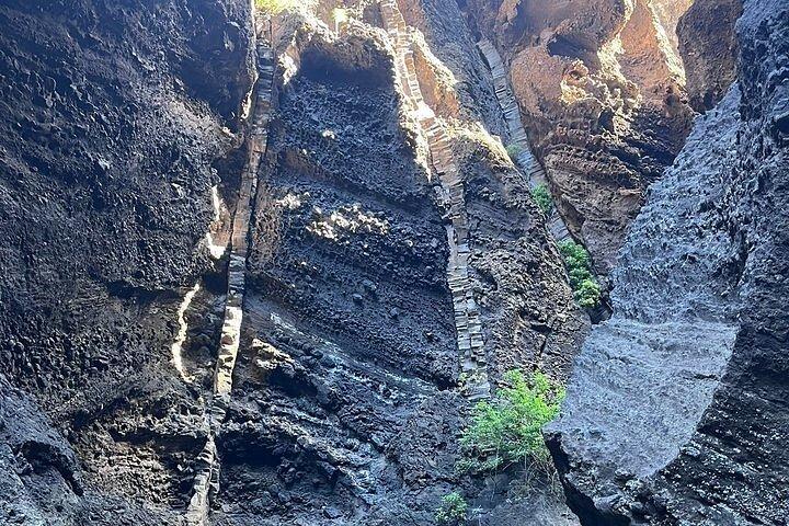 テネリフェ島周辺でのガイド付きキャニオニングツアー - 少人数グループ