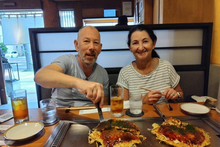 Hiroshima Local Food Tasting & City Tour, Licensed Guide