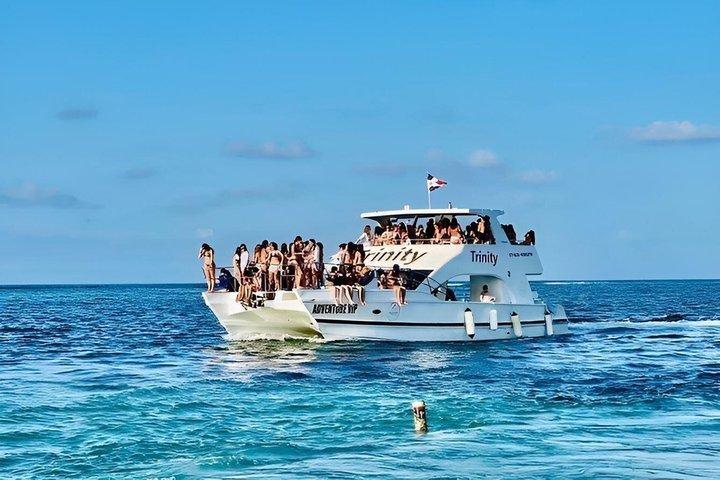 Live Dj, Hip Hop, Afro beat Party Boat Adults Only with Open Bar（ライブDj、ヒップホップ、アフロ、オープンバーでパーティーボートアダルトズに勝つ）
