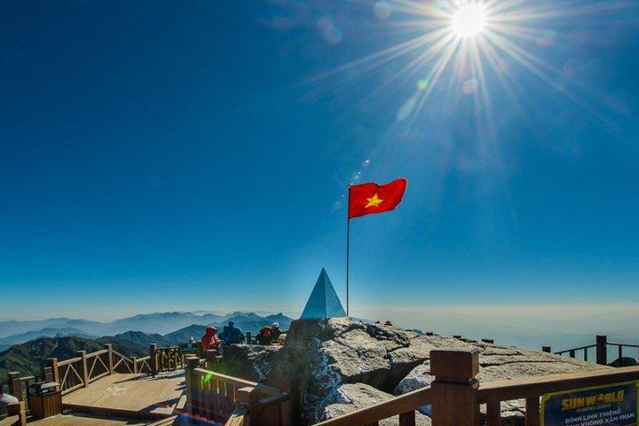Fansipan Trek One Day – Roof of Indochina