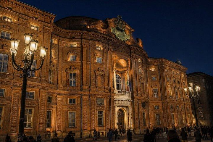 Turin by night 2-hour monolingual walking experience