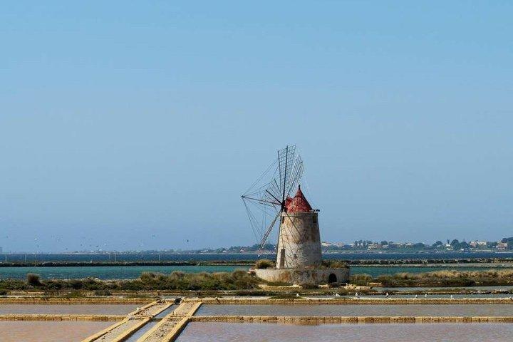 Desde Palermo a las salinas de Marsala con un paseo en barco y Erice