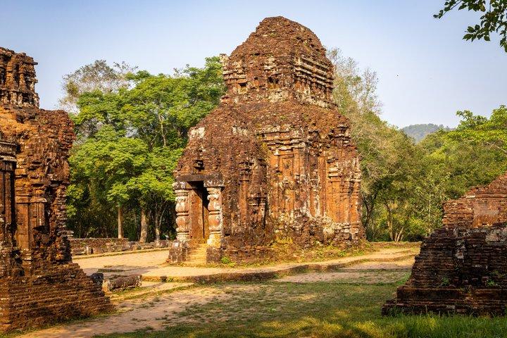My Son Sanctuary Guided Tour w. Rice paper Making & River Cruise