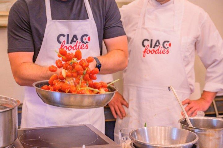 タリアテッレ＆ラヴィオリ＆ティラミス料理教室（ワイン無制限）