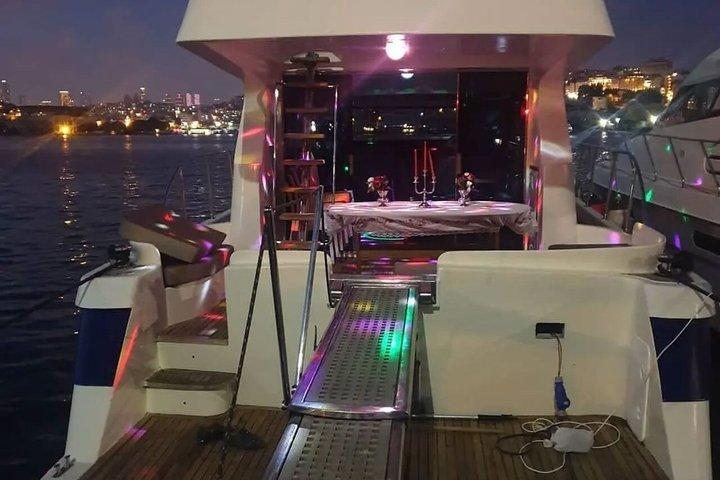 Istanbul Bosphorus Private Yacht Breakfast Cruise Tour