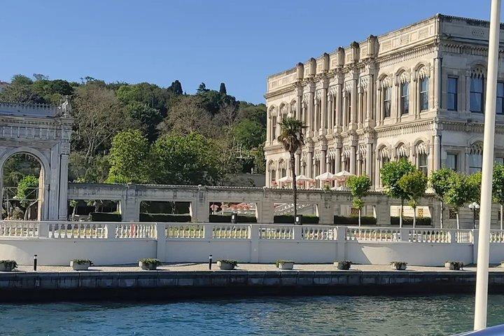 Istanbul Bosphorus Private Yacht Breakfast Cruise Tour