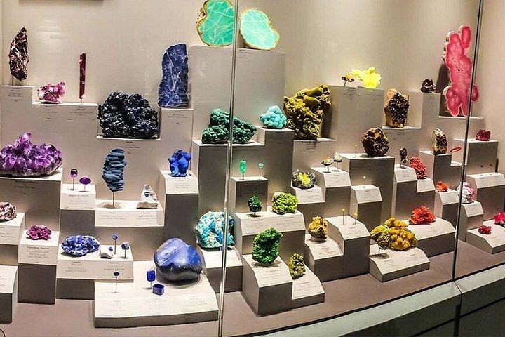 トゥクトゥク寺院お茶と文化キャンディシティツアー