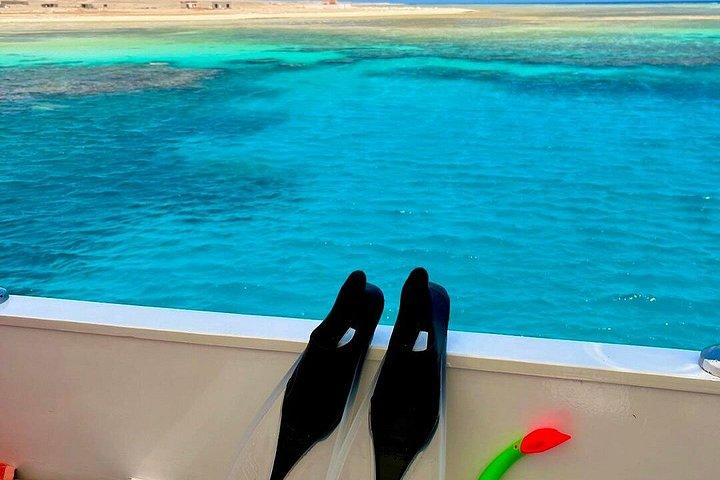 フルガダからマルサ・ムバラクの船旅