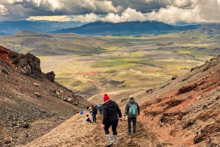 Cotopaxi Volcano Expedition Lagoon Limpiopungo Hike