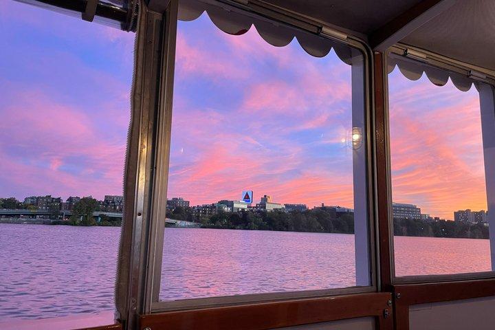 Boston : Cocktail et croisières au coucher du soleil sur la Charles River