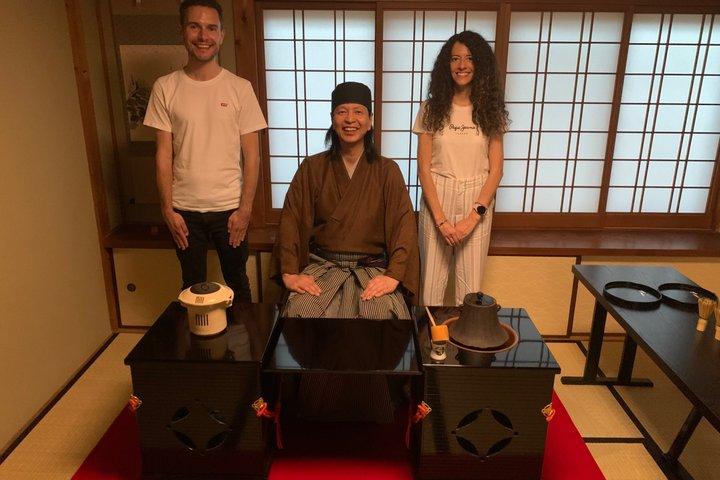 本格的な茶道（オープンセッション、最大8名様）テーブル＆椅子