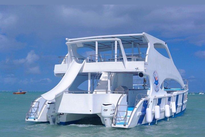Hip Hop Party Boat with Live DJ Soca Dancehall Afrobeat