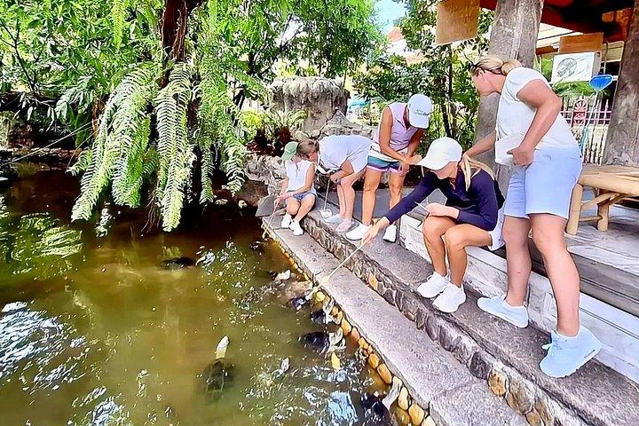 バンコク・バイクツアー：チャイナタウン、フラワーマーケット＆カメの餌付け