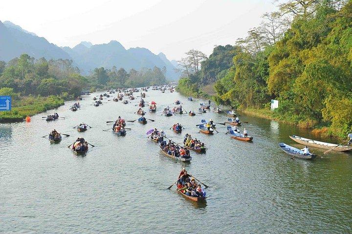 ハノイ発プライベート香水パゴダ日帰りツアー（ホテル送迎付き）