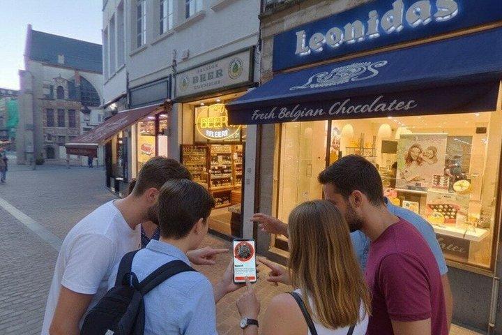 Autoguiada do jogo de exploração dos segredos de Bruxelas