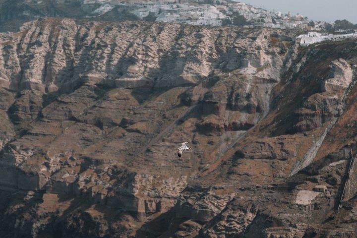 VWバンで行くサントリーニ島の映画プライベートツアー