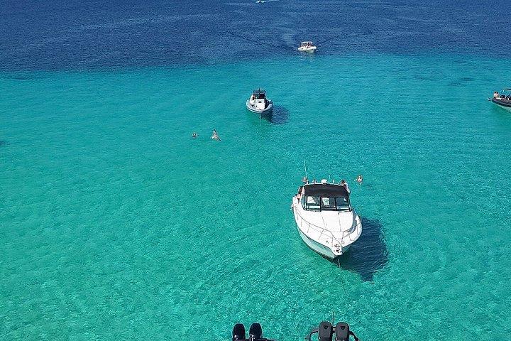 パロスからクーフォニシアへのプライベート終日ボート旅行