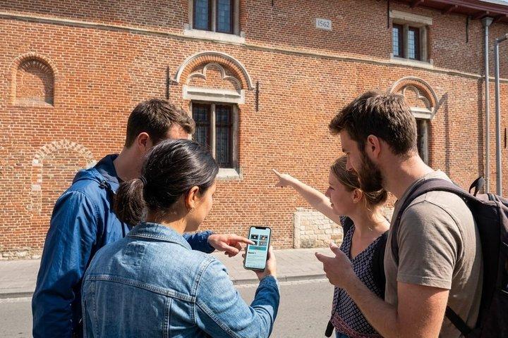 Gioco del mistero dell'omicidio di Sherlock Holmes autoguidato a Kortrijk