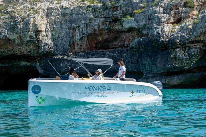 レウカ島ボートツアー：レウカ島の驚異を探訪する4時間