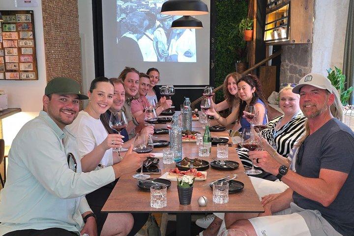 Split História e Gastro Tour em Pequeno Grupo com Comida e Vinho