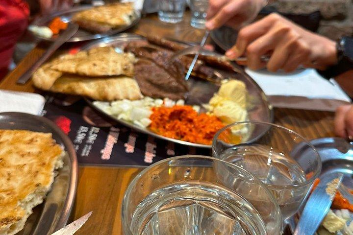 Split História e Gastro Tour em Pequeno Grupo com Comida e Vinho
