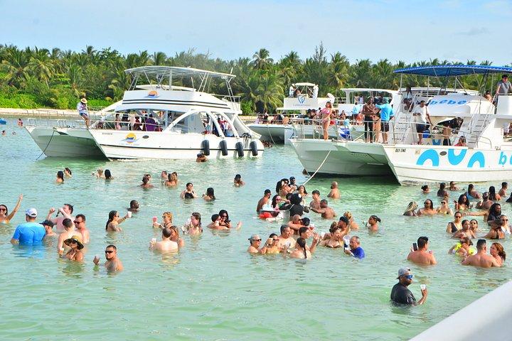 Punta cana Hip Hop party ボート＆ライブDJフリードリンク ※大人のみ