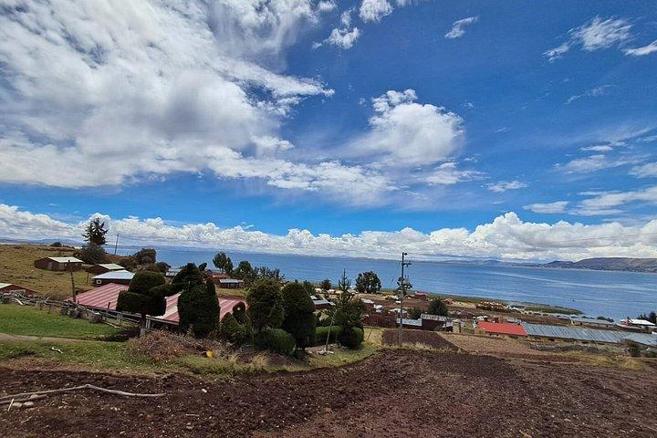 3 - Day Lake Titicaca Community Experience : Luquina, Uros & Taquile