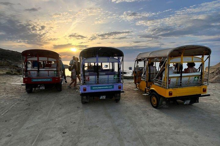 All Inclusive Solnedgång Tuk Tuk Tour i Gozo och Blå lagunen i Comino