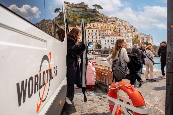 Amalfiküsten-Express-Tour von Neapel mit Bootsfahrt