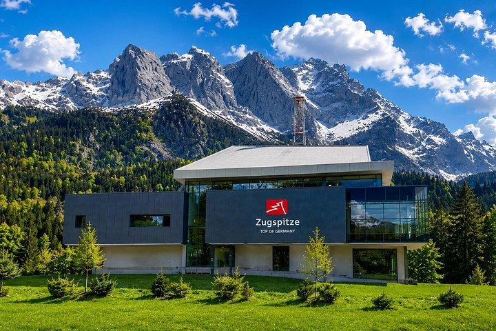 Munich: Zugspitze & Eibsee, Neuschwanstein & Alpsee + Austria