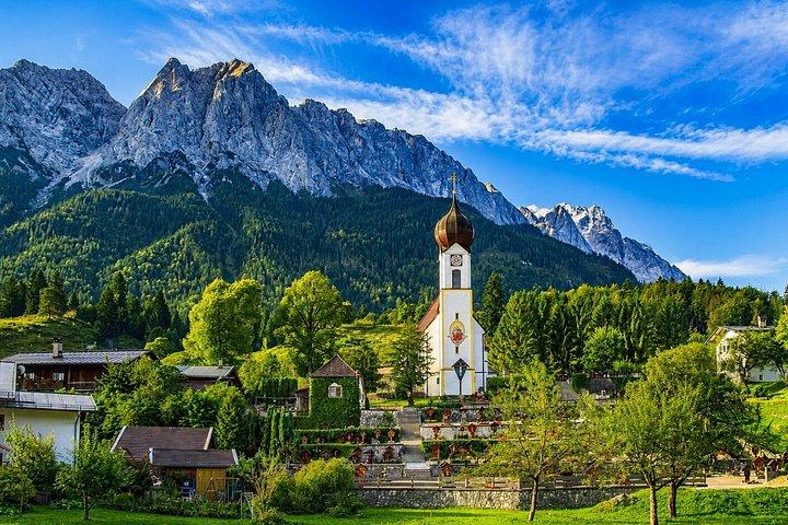 Munich: Zugspitze & Eibsee, Neuschwanstein & Alpsee + Austria