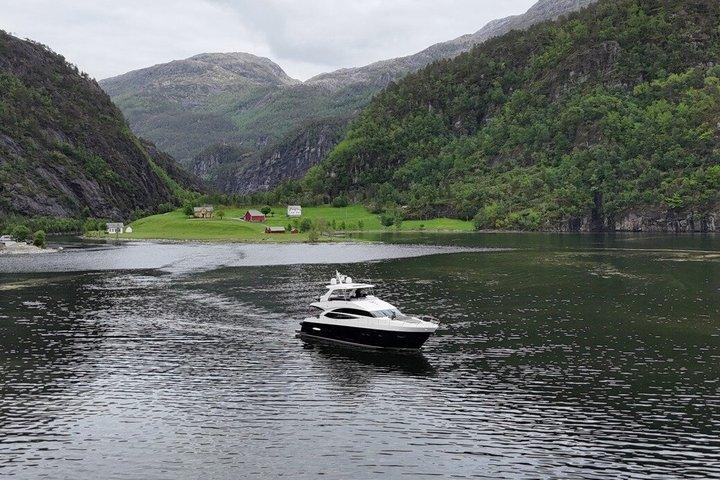 Luksus Privat Fjord Cruise til Mostraumen - Princess 72 Yacht