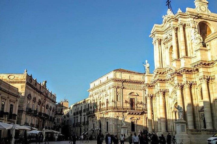 Syracuse Ortigia Island Tuk-Tuk Tour met een lokale gids