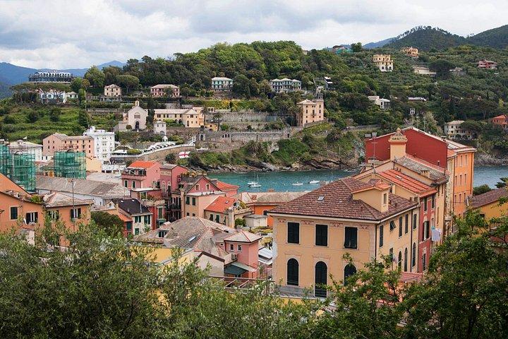 ラ・スペツィアからのプライベートポルトヴェネレ＆レリチ海岸小旅行