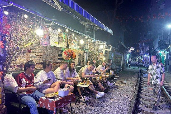 ハノイ電車通り散策と隠れた遺産ハウスコーヒーワークショップ
