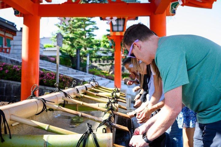 Ochtendwandeling Tour Fushimi Inari en Gion Heiligdom