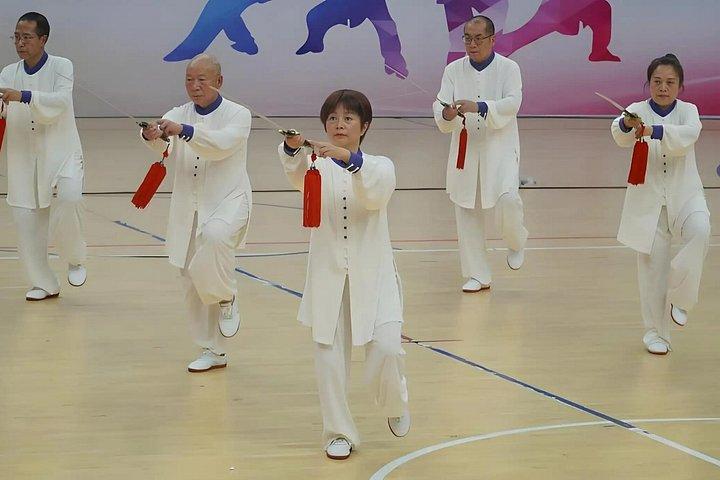 上海：師範との少林功夫＆太極拳剣術体験