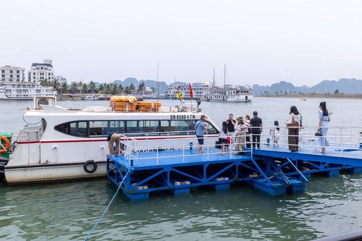Tuan Chau Island Busreise